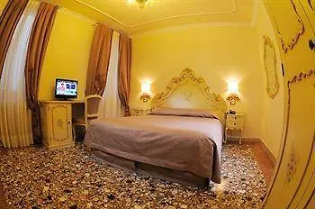 Locanda Al Leon Βενετία Bed and Breakfast
