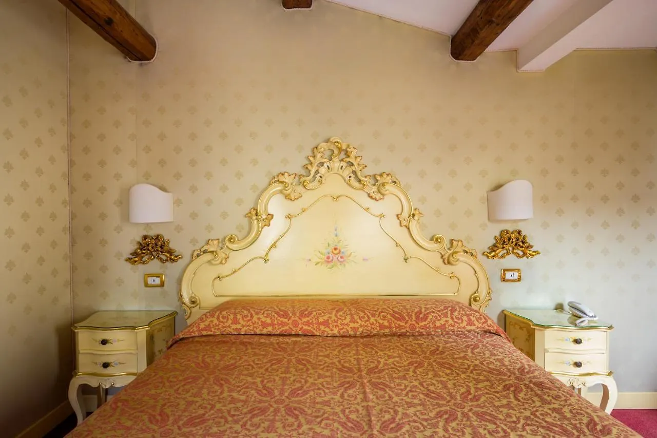 Locanda Al Leon Venecia Bed and breakfast