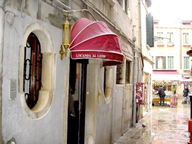 Locanda Al Leon Venecia 3*,  Italia